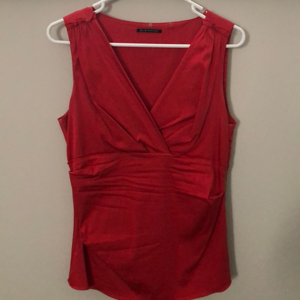Elie Tahari red side zip top.